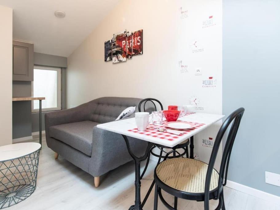 Le Paris Eiffel - Appartement Cosy En Plein Centre Bourgoin-Jallieu Exterior foto